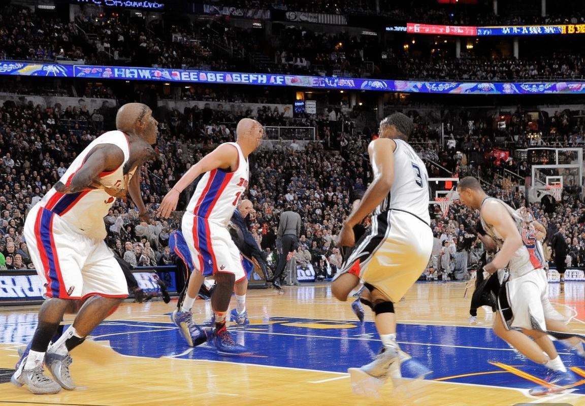 2016年NBA马刺对活塞：老将新秀巅峰对决，三分与扣篮盛宴(图1)